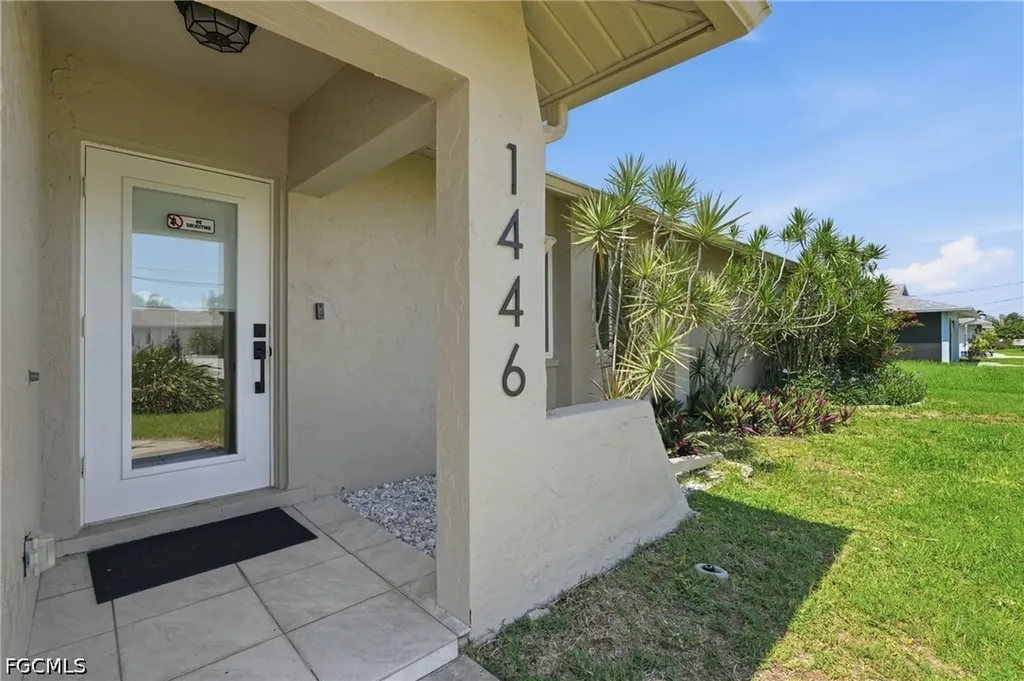 1446 SE 13th Street Cape Coral FL 33990