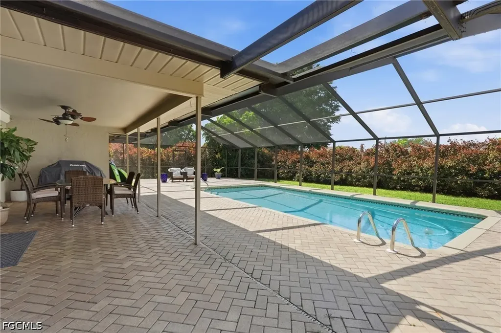 1446 SE 13th Street Cape Coral FL 33990