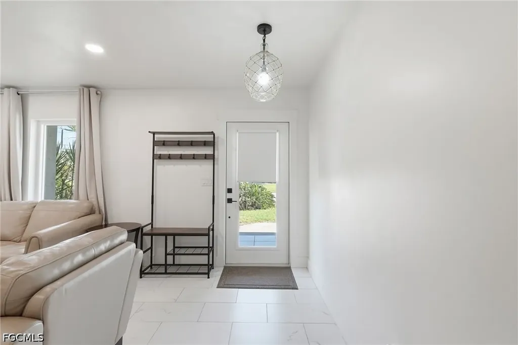 1446 SE 13th Street Cape Coral FL 33990