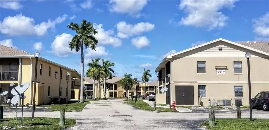 5315 Summerlin Road Fort Myers FL 33919