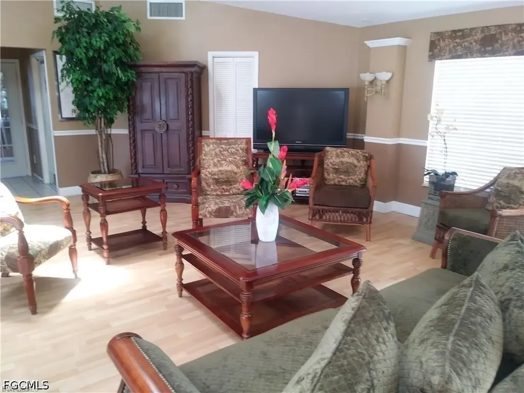 5315 Summerlin Road Fort Myers FL 33919