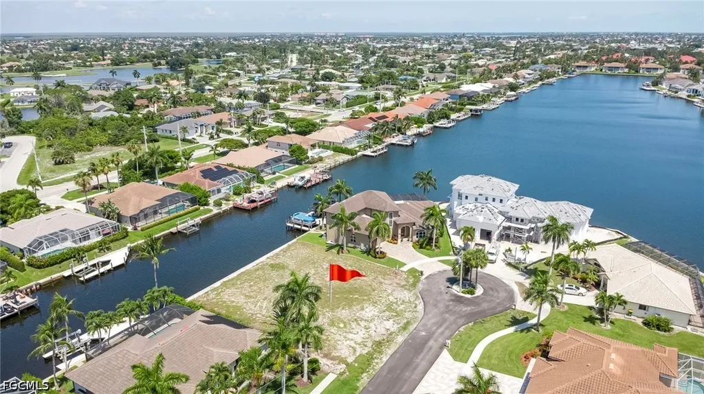 375 Wales Court Marco Island FL 34145