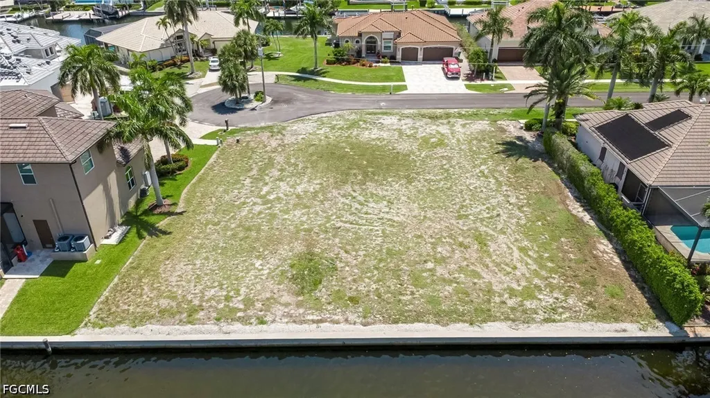 375 Wales Court Marco Island FL 34145