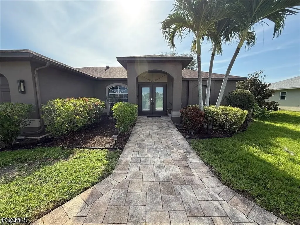 3005 SW 8th Place Cape Coral FL 33914