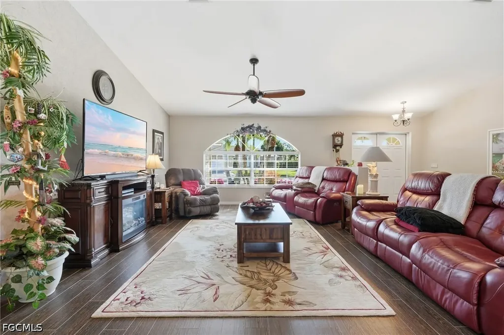 8867 Staghorn Way Fort Myers FL 33908