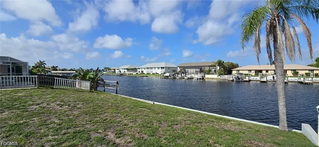 3810 SE 12th Avenue Cape Coral FL 33904