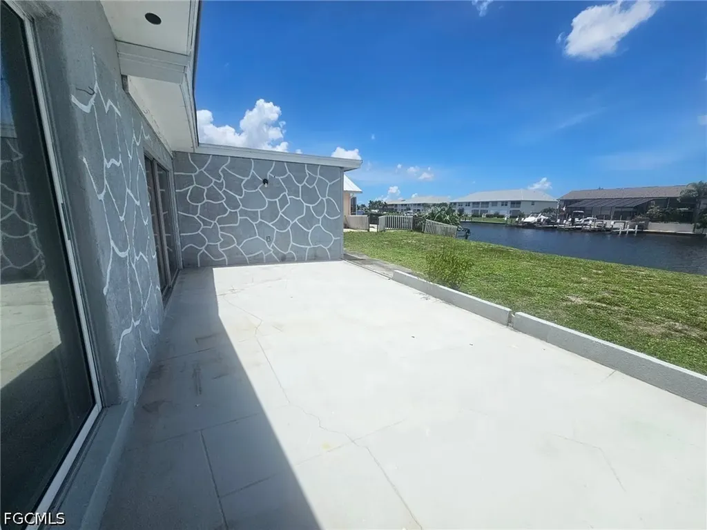 3810 SE 12th Avenue Cape Coral FL 33904