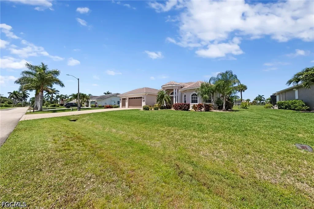 11362 Royal Tee Circle Cape Coral FL 33991