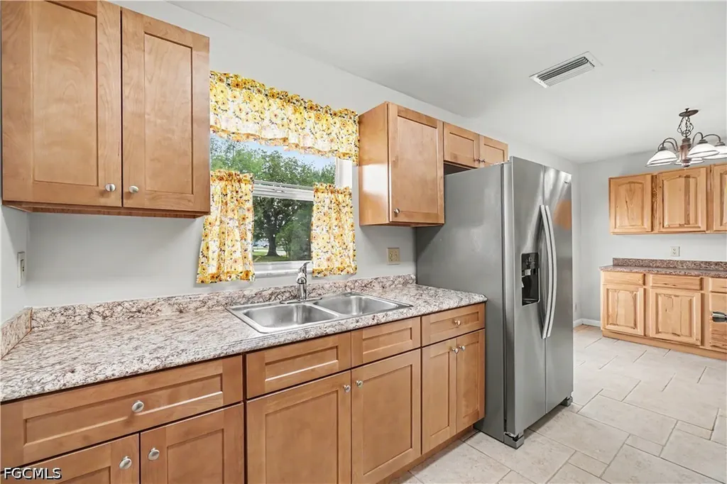 13044 Seventh Street Fort Myers FL 33905