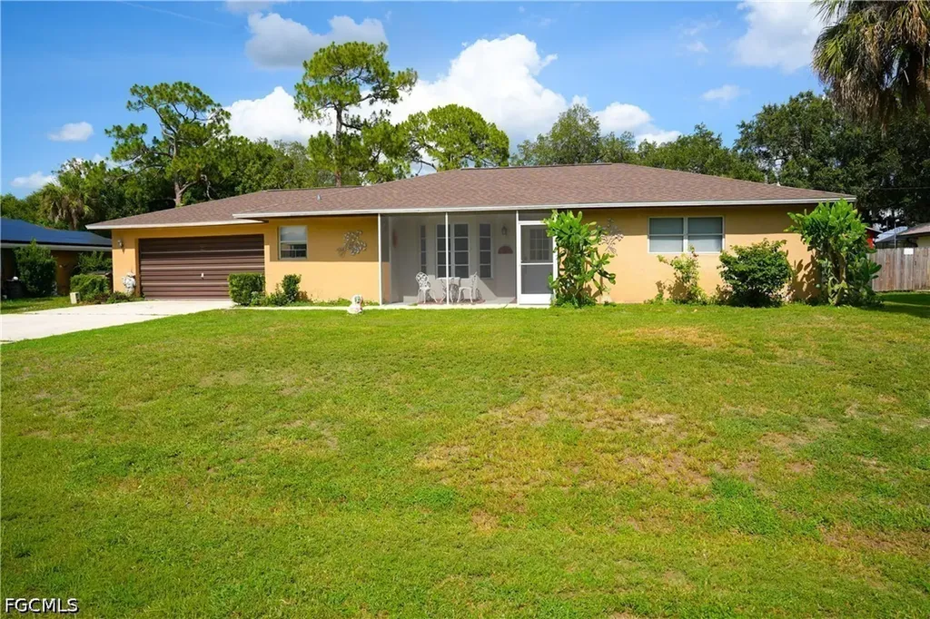 114 Greenwood Avenue Lehigh Acres FL 33936
