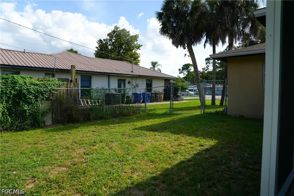 114 Greenwood Avenue Lehigh Acres FL 33936
