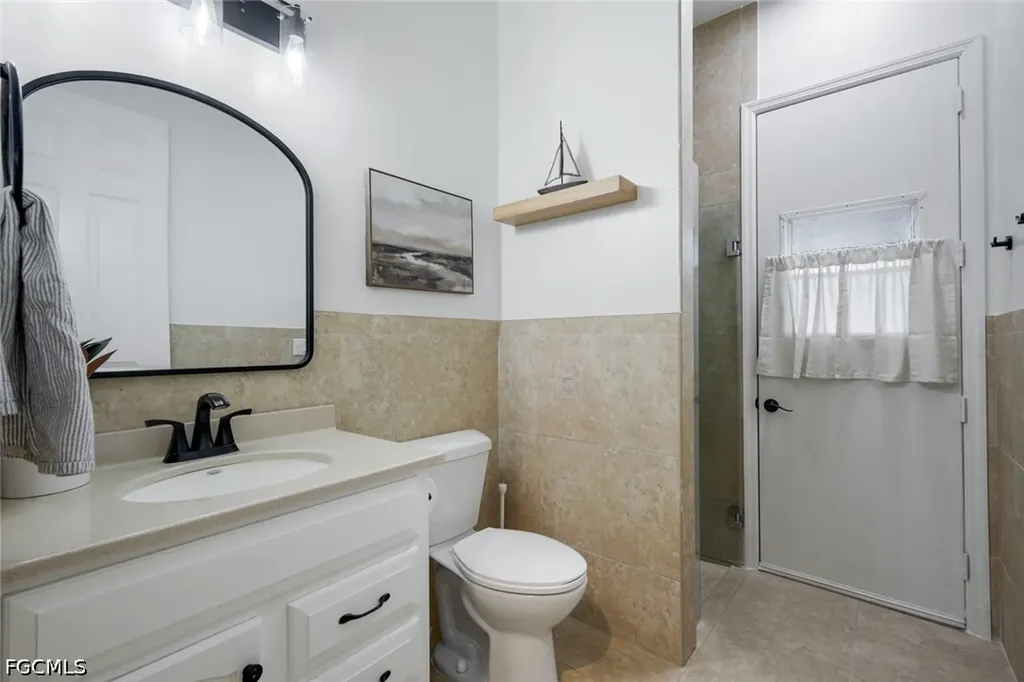 1130 NW 14th Terrace Cape Coral FL 33993