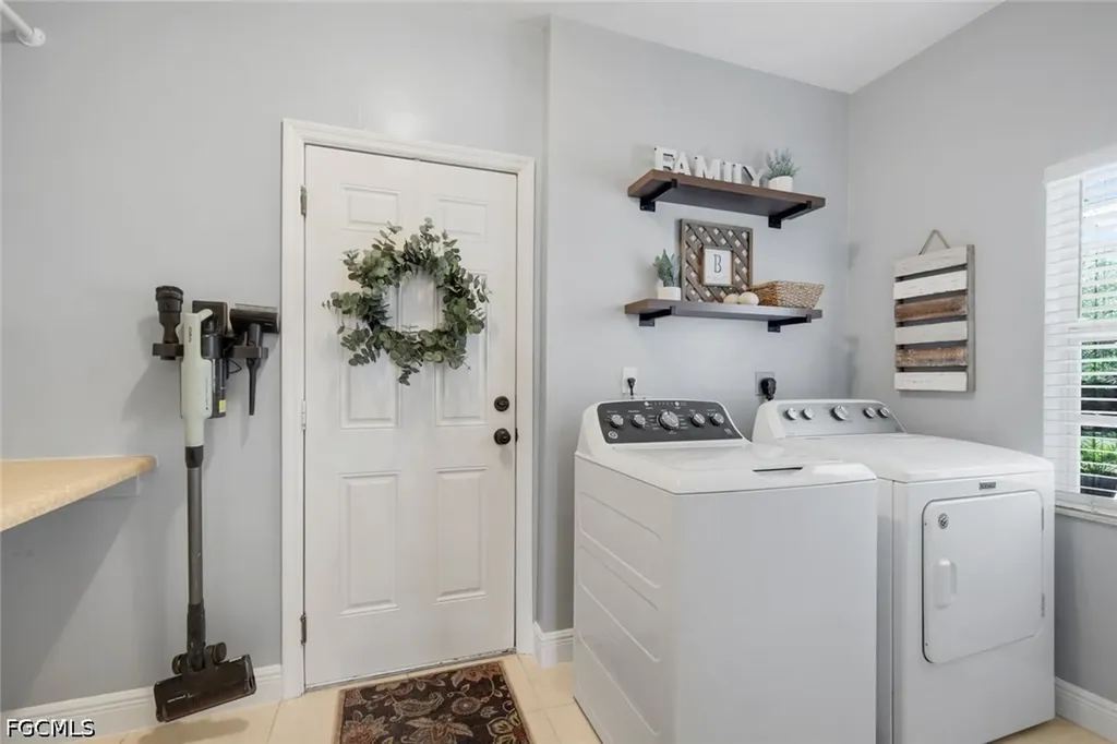 1130 NW 14th Terrace Cape Coral FL 33993