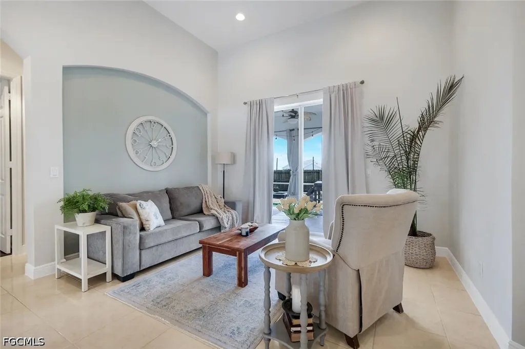 1130 NW 14th Terrace Cape Coral FL 33993