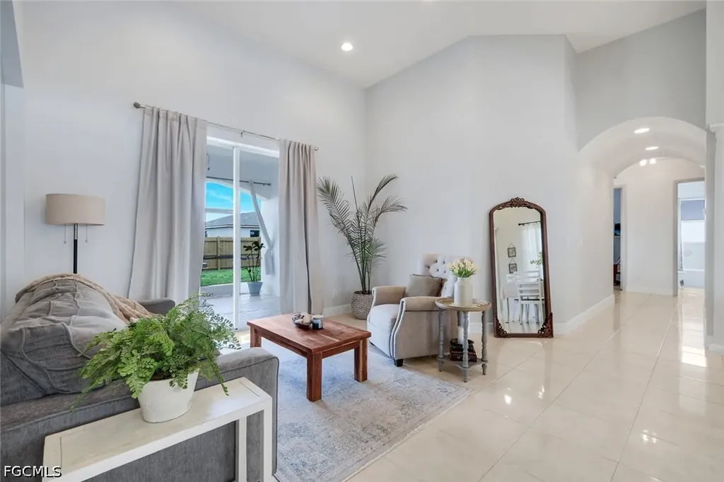 1130 NW 14th Terrace Cape Coral FL 33993