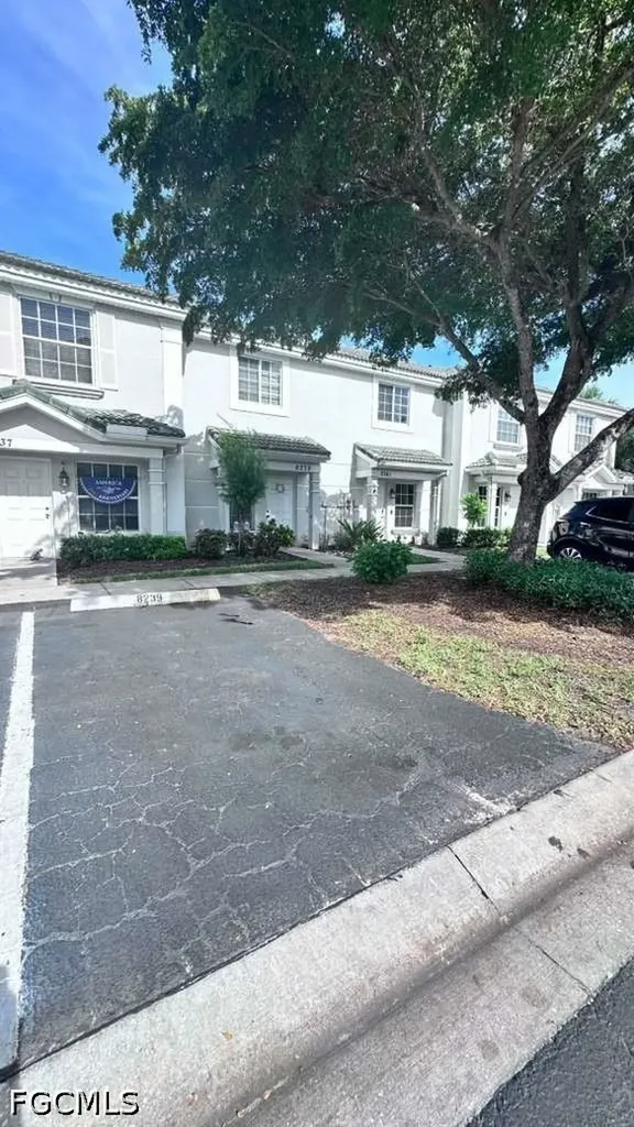8239 Pacific Beach Drive Fort Myers FL 33966