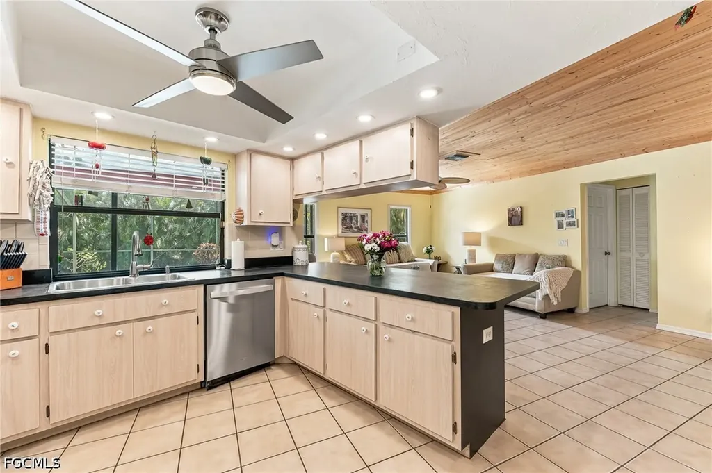 10099 Tropical Drive Bonita Springs FL 34135