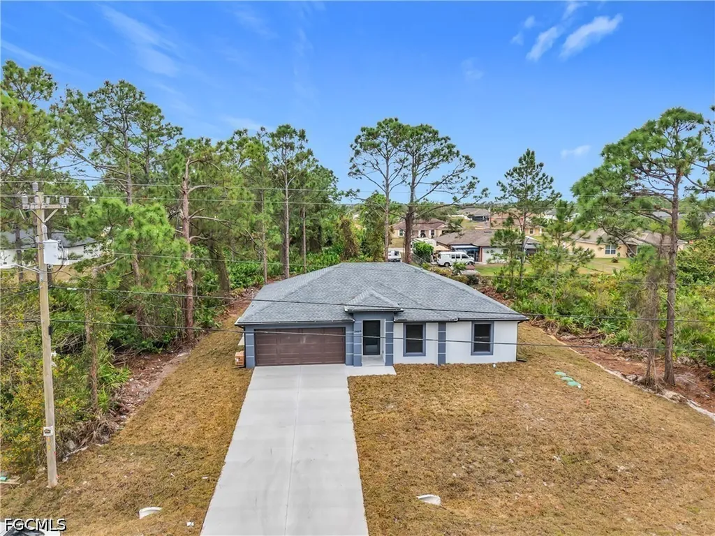 2607 8th Street SW Lehigh Acres FL 33976