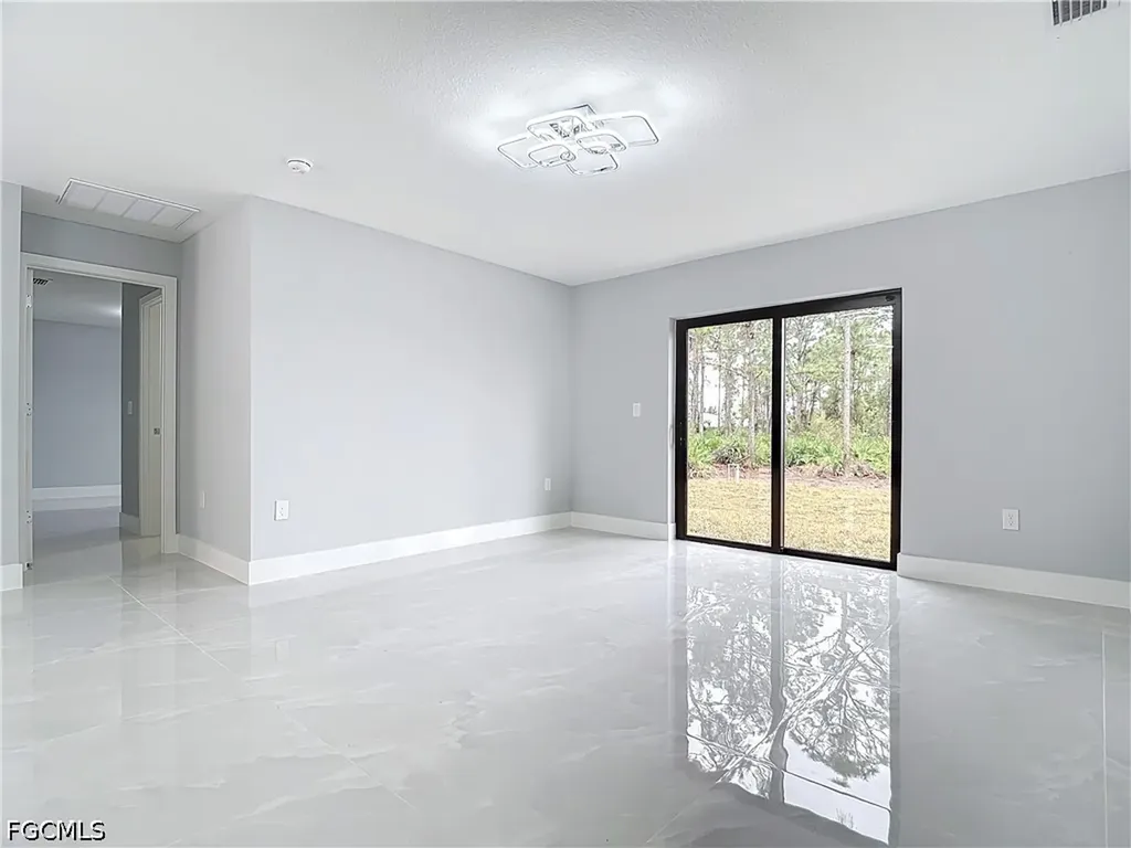 2607 8th Street SW Lehigh Acres FL 33976