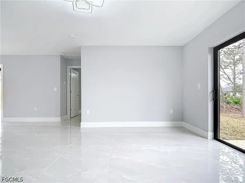 2607 8th Street SW Lehigh Acres FL 33976