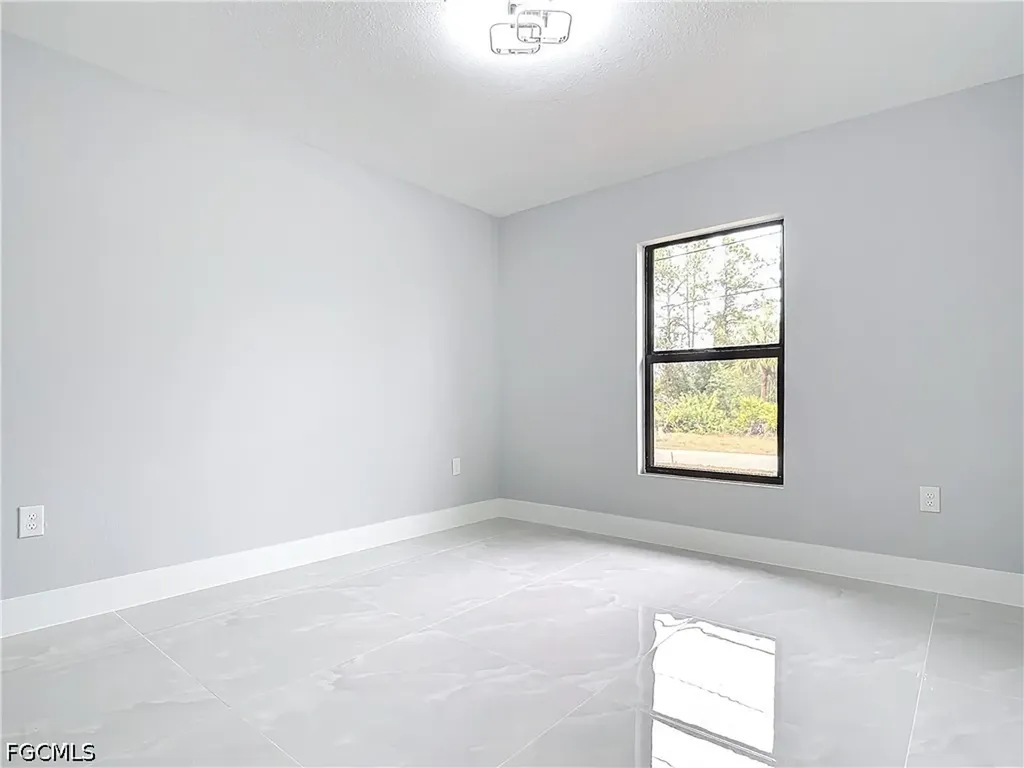 2607 8th Street SW Lehigh Acres FL 33976