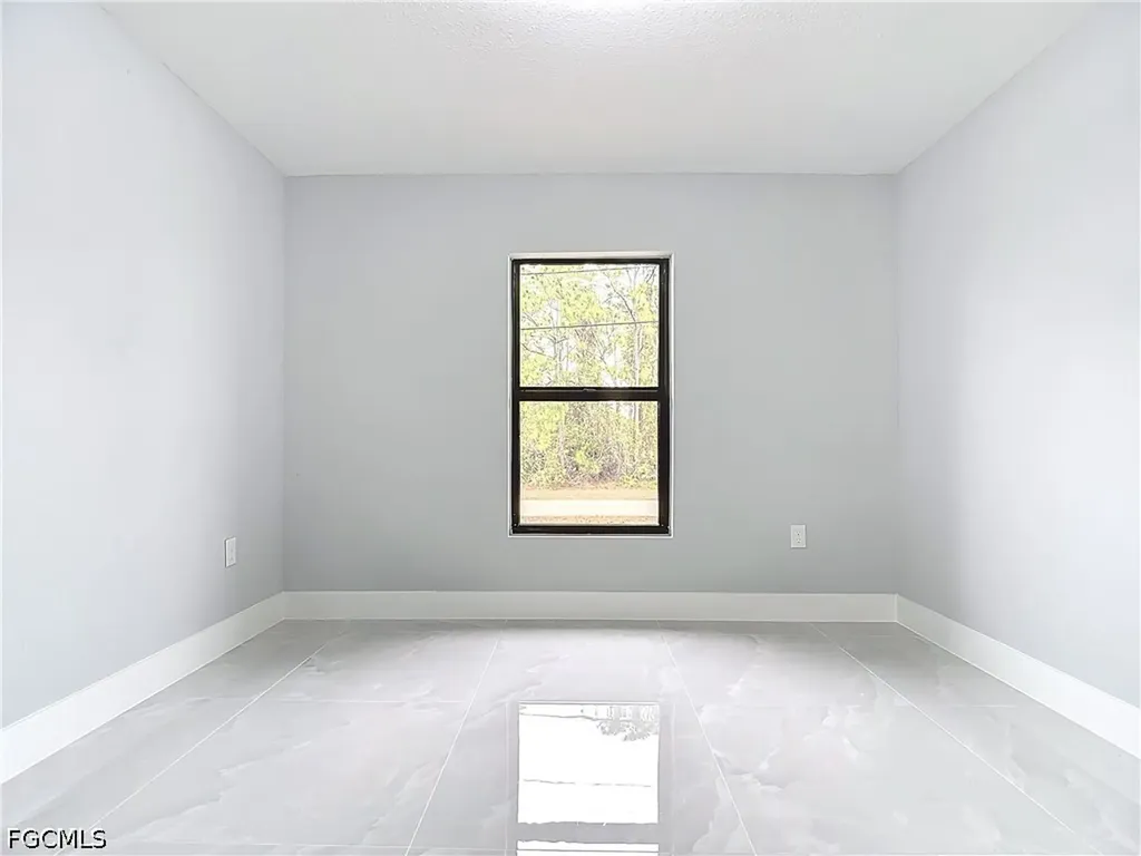 2607 8th Street SW Lehigh Acres FL 33976