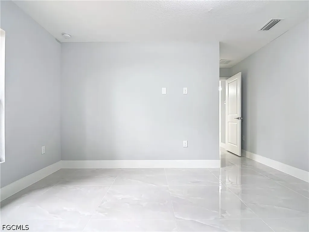 2607 8th Street SW Lehigh Acres FL 33976