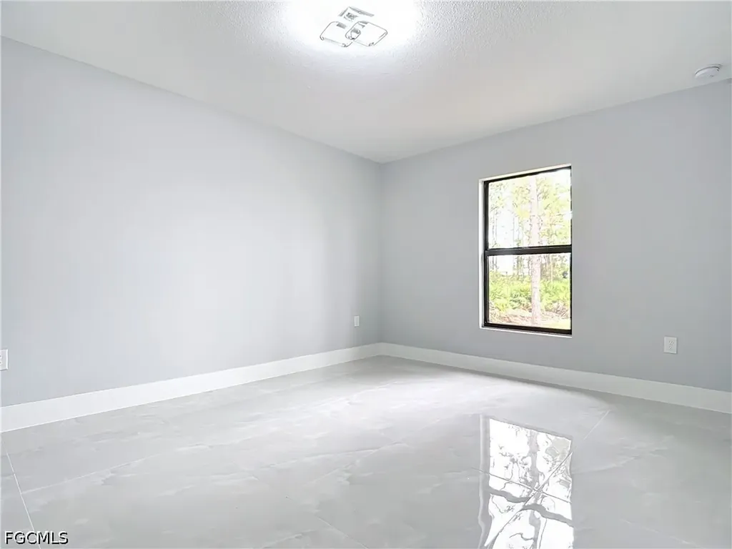2607 8th Street SW Lehigh Acres FL 33976