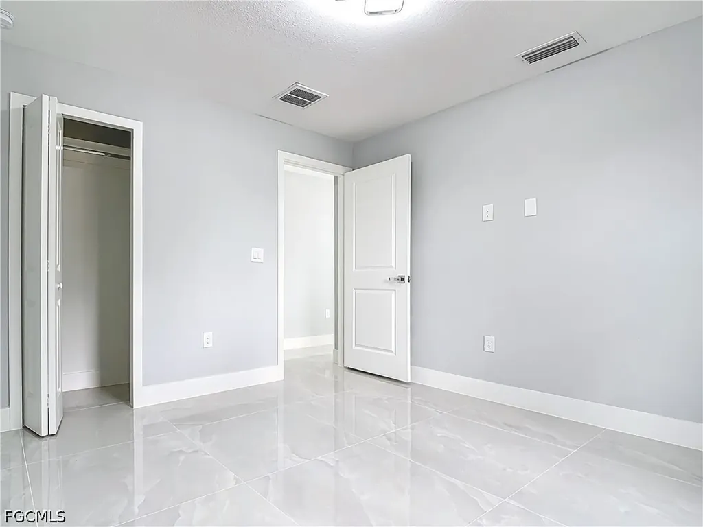 2607 8th Street SW Lehigh Acres FL 33976