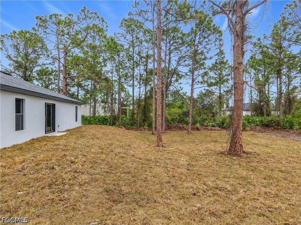 2607 8th Street SW Lehigh Acres FL 33976
