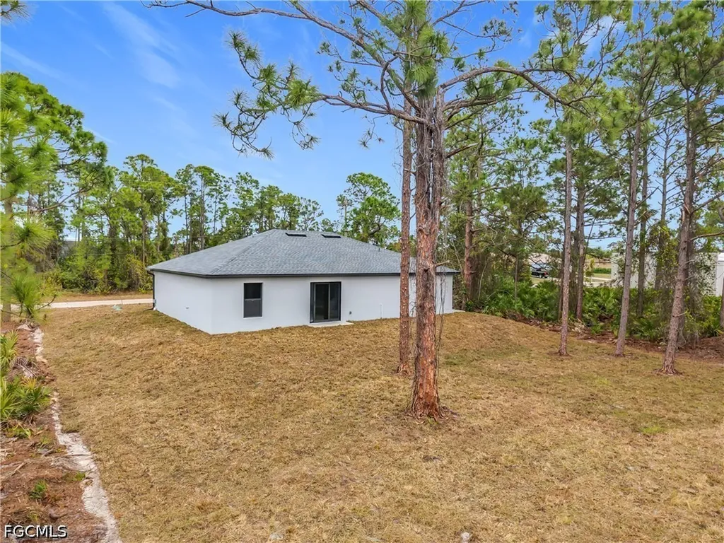 2607 8th Street SW Lehigh Acres FL 33976