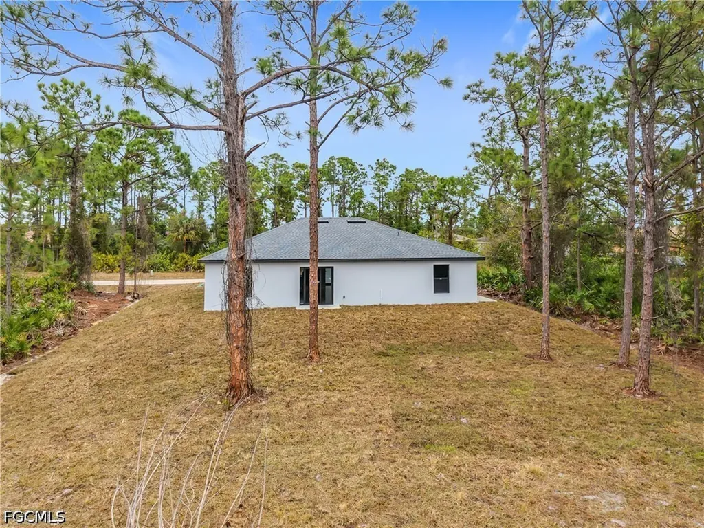 2607 8th Street SW Lehigh Acres FL 33976