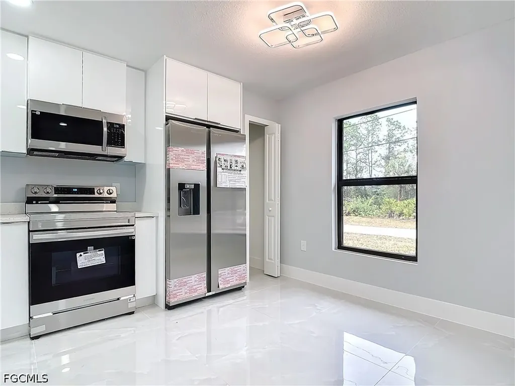 2607 8th Street SW Lehigh Acres FL 33976