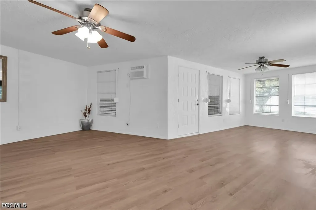 9 Regency Court Lehigh Acres FL 33936