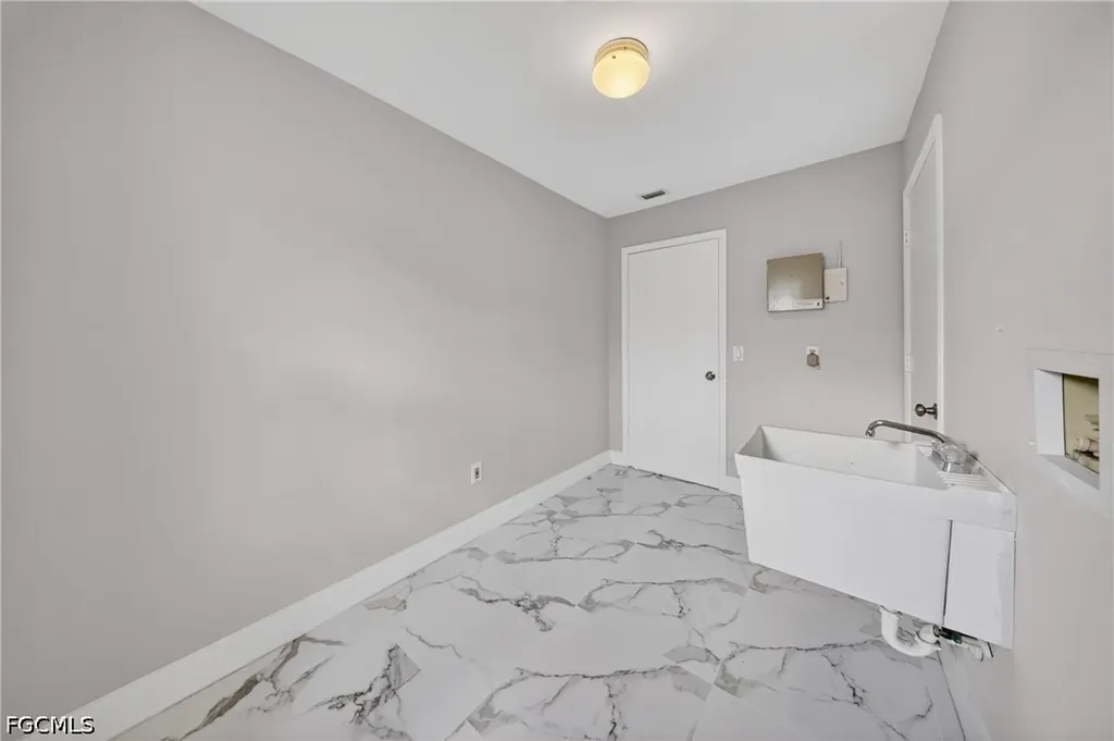 1417 Everest Parkway E Cape Coral FL 33904