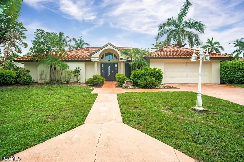 Fort Myers FL, 5231 Greenbriar Drive