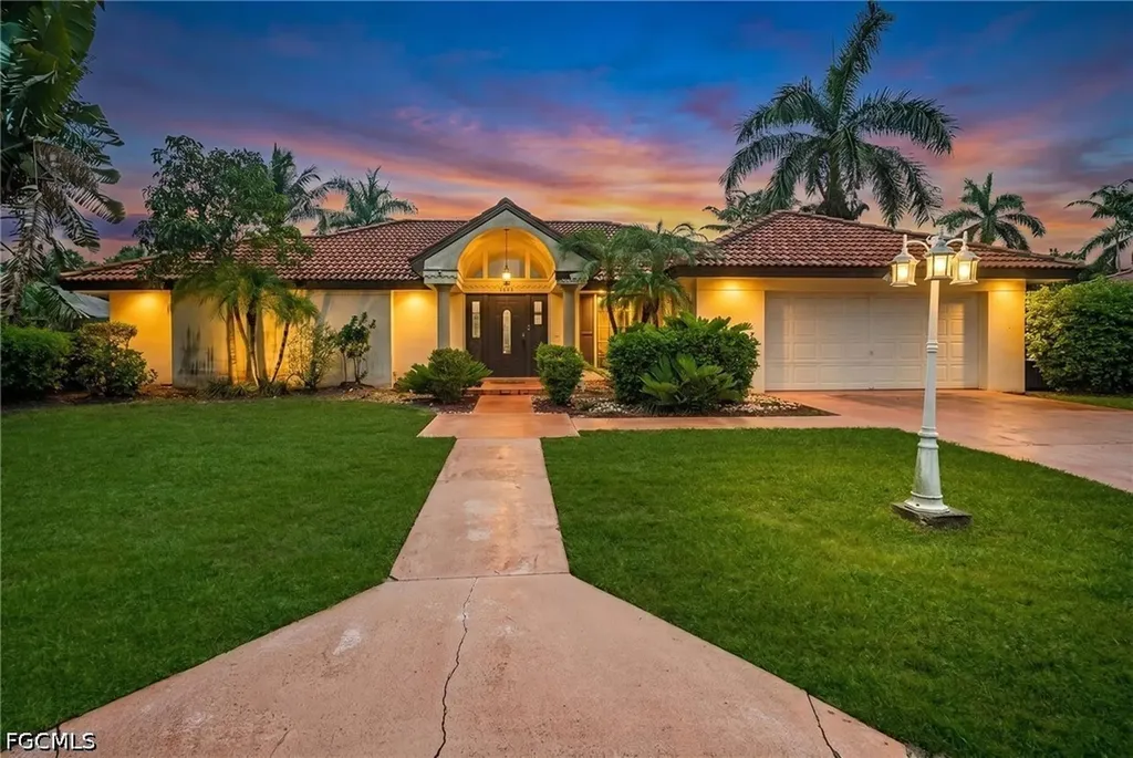 5231 Greenbriar Drive Fort Myers FL 33919