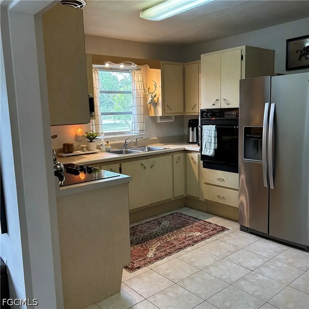 3904 La Palma Street Fort Myers FL 33901