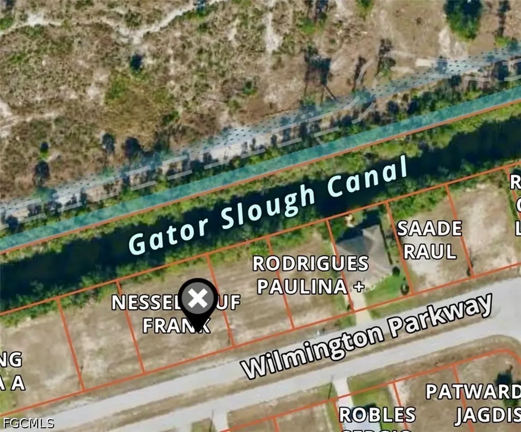 207 Wilmington Parkway Cape Coral FL 33993