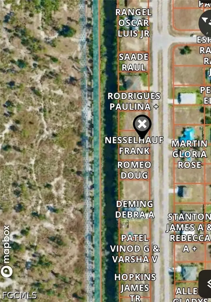 207 Wilmington Parkway Cape Coral FL 33993