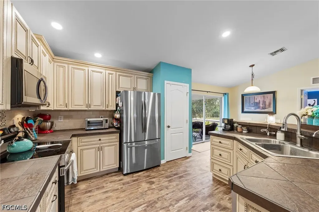 743 Fuller Avenue S Lehigh Acres FL 33974