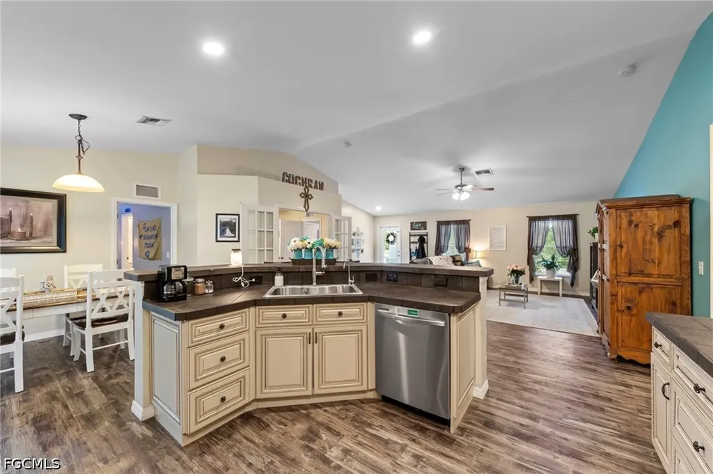 743 Fuller Avenue S Lehigh Acres FL 33974