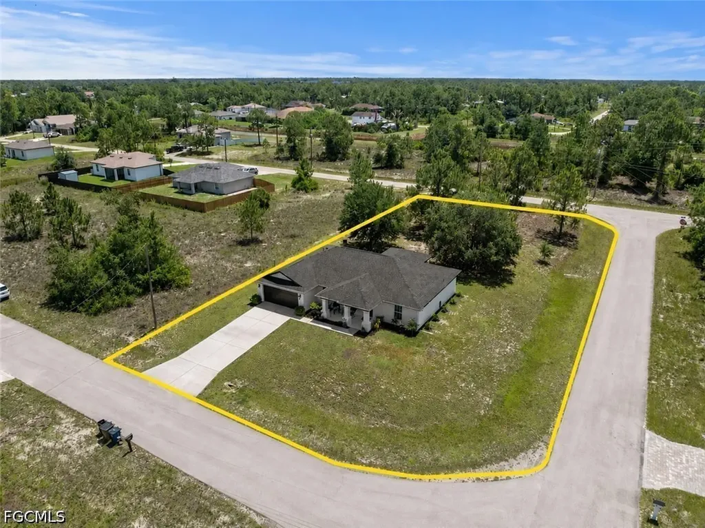 743 Fuller Avenue S Lehigh Acres FL 33974