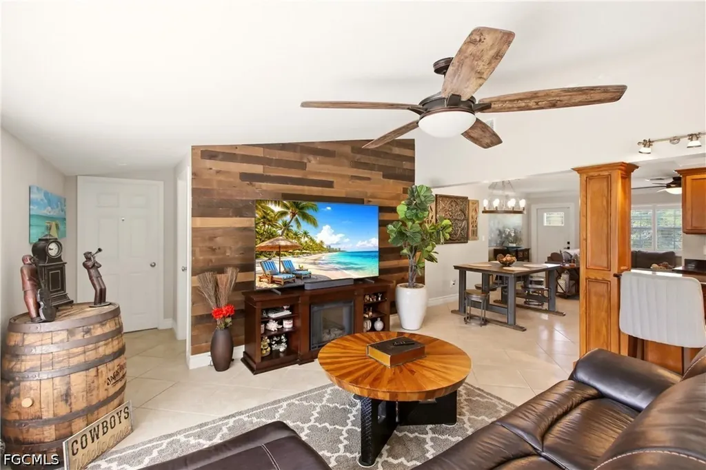 2310 Abbott Avenue Alva FL 33920