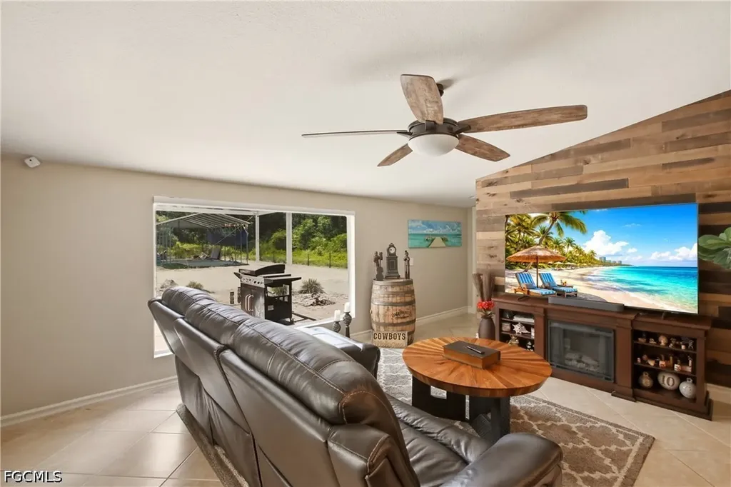2310 Abbott Avenue Alva FL 33920