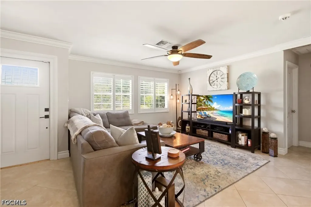 2310 Abbott Avenue Alva FL 33920