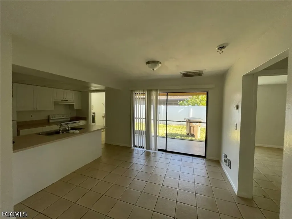2305 SE 6th Lane Cape Coral FL 33990