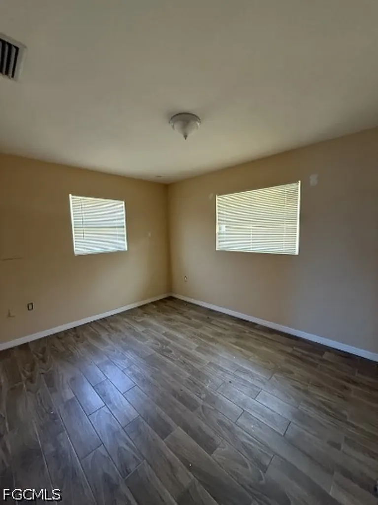 2238 Wolverton Court Alva FL 33920