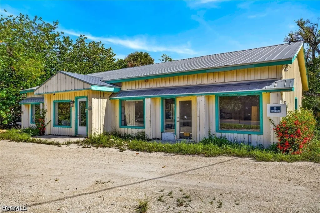 1446 Periwinkle Way Sanibel FL 33957