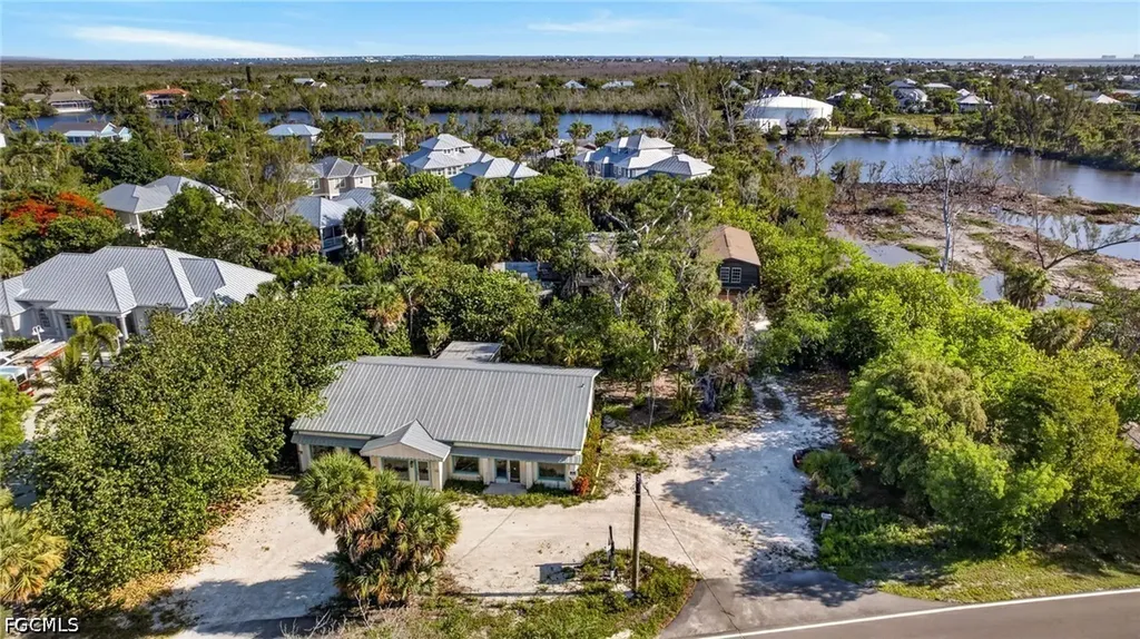 1446 Periwinkle Way Sanibel FL 33957